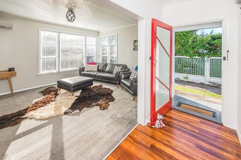 Photo of property in 10 Ward Street, Aramoho, Whanganui, 4500