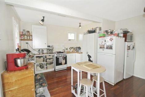 Photo of property in 51a Omata Road, Marfell, New Plymouth, 4310
