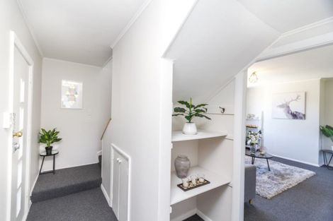 Photo of property in 25 Roberts Street, Tawa, Wellington, 5028