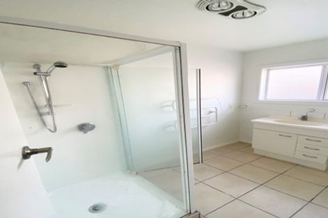 Photo of property in 172a Waimairi Road, Ilam, Christchurch, 8041