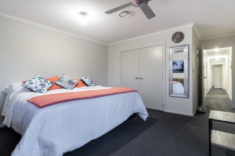 Photo of property in 2 Harris Street, Te Puke, 3119