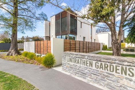 Photo of property in 142a Glandovey Road, Strowan, Christchurch, 8052