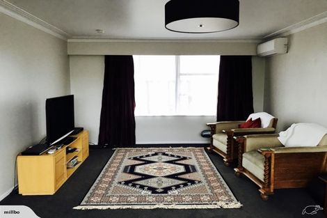 Photo of property in 2/28 Norman Road, Hauraki, Auckland, 0622