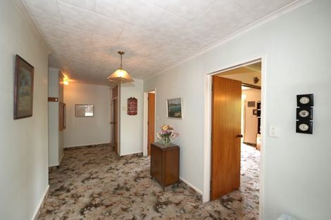 Photo of property in 243b Warwick Road, Mayfair, Hastings, 4122