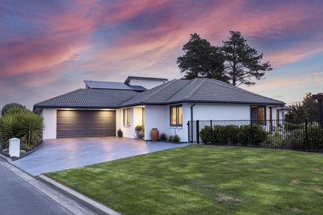 Photo of property in 16 Fishermans Rest, Waimairi Beach, Christchurch, 8083