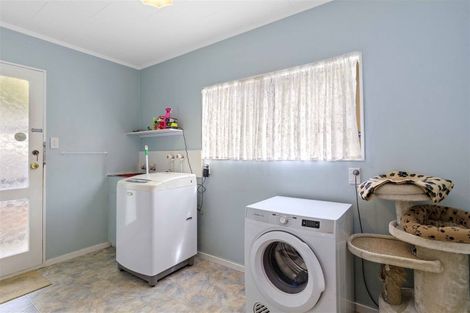 Photo of property in 476 Stokes Valley Road, Stokes Valley, Lower Hutt, 5019