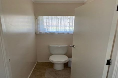 Photo of property in 15 Taitua Drive, Te Atatu South, Auckland, 0610