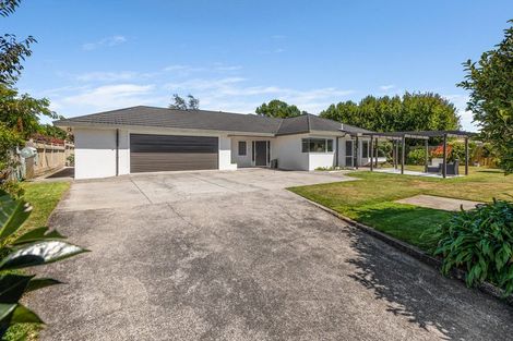 Photo of property in 9a Karina Road, Merrilands, New Plymouth, 4312