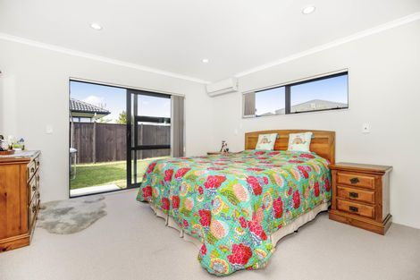 Photo of property in 10 Creda Road, Wattle Downs, Auckland, 2103