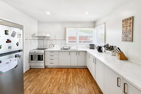 Photo of property in 68 Racecourse Road, Sockburn, Christchurch, 8042