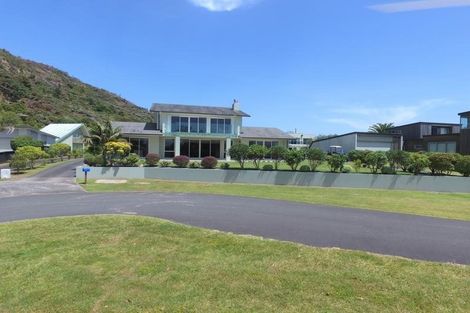 Photo of property in 108 Omara Place, Matarangi, Whitianga, 3592