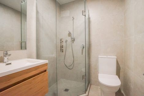 Photo of property in 2/14 Ayr Road, Pakuranga, Auckland, 2010
