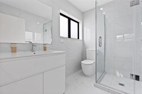 Photo of property in 44d Great South Road, Manurewa, Auckland, 2102