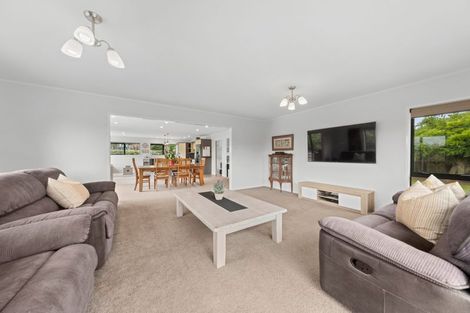 Photo of property in 1 Whitcombe Street, Lepperton, New Plymouth, 4373