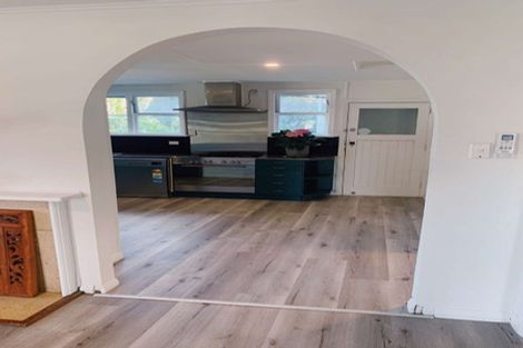 Photo of property in 31 Torino Street, Point England, Auckland, 1072