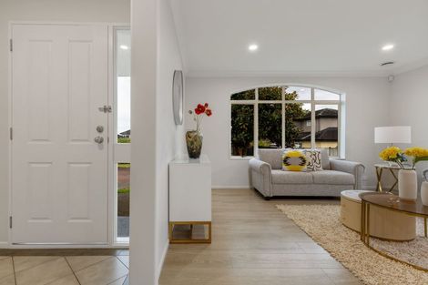 Photo of property in 11 Thyme Court, Flat Bush, Auckland, 2016