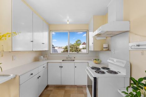 Photo of property in 1/136 Wainoni Road, Avondale, Christchurch, 8061