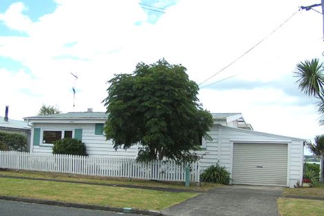Photo of property in 23 Waimana Avenue, Northcote Point, Auckland, 0627