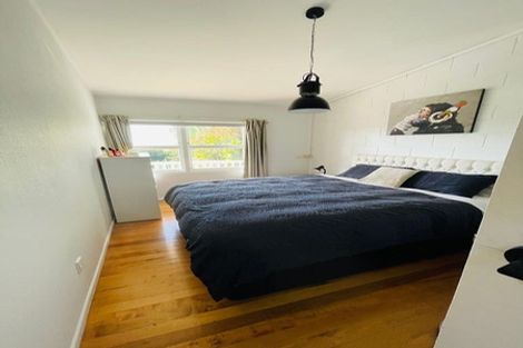 Photo of property in 2/289 Glenfield Road, Glenfield, Auckland, 0629