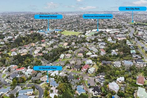 Photo of property in 22 Deverell Place, Northcross, Auckland, 0632