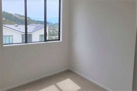 Photo of property in 39 Holystone Road, Whitby, Porirua, 5024