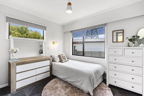 Photo of property in 30 Saxton Road, Upper Vogeltown, New Plymouth, 4310