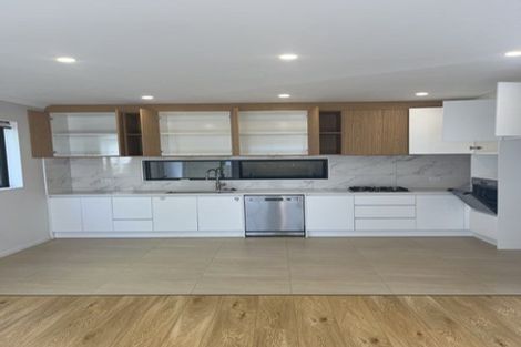 Photo of property in 70b Awaruku Road, Torbay, Auckland, 0630