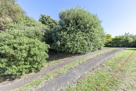 Photo of property in 44 Freyberg Crescent, Waikanae Beach, Waikanae, 5036