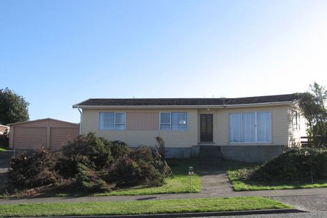 Photo of property in 2 Pennant Grove, Titahi Bay, Porirua, 5022