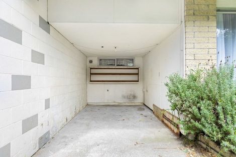 Photo of property in 1/23 Craigbank Avenue, New Lynn, Auckland, 0600