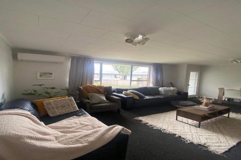 Photo of property in 2/13 William Booth Grove, Trentham, Upper Hutt, 5018