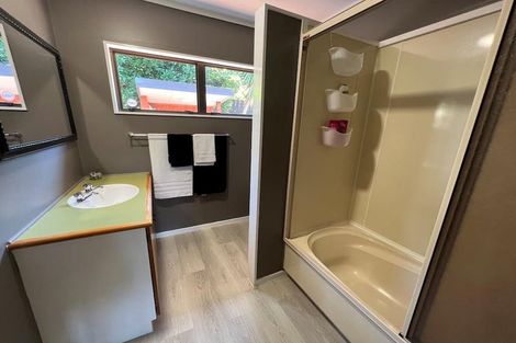 Photo of property in 105 Oakura Road, Oakura, Hikurangi, 0184