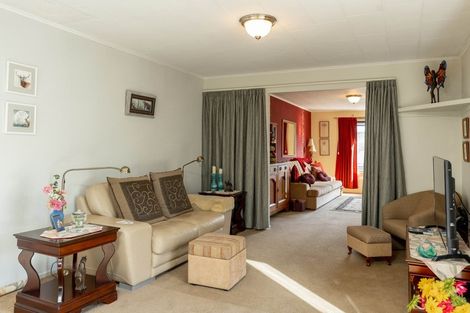 Photo of property in 102 Waikawa Road, Picton, 7220