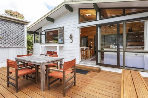 Photo of property in 18 Fishermans Cove, Army Bay, Whangaparaoa, 0930