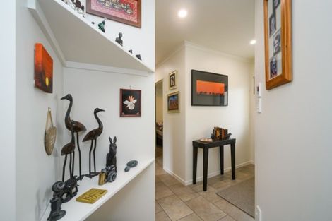 Photo of property in 63 Pacific Drive, Fitzherbert, Palmerston North, 4410