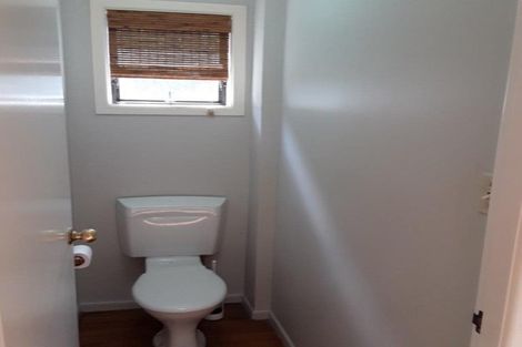 Photo of property in 14 Litten Road, Cockle Bay, Auckland, 2014