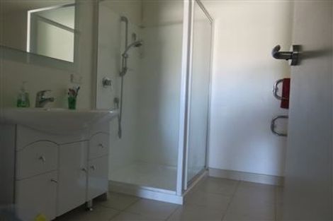 Photo of property in 2c/47 Stanhope Road, Mount Wellington, Auckland, 1051