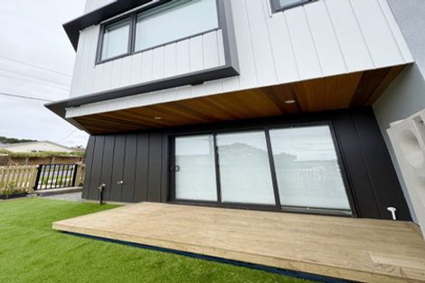 Photo of property in 14c Elcoat Avenue, Te Atatu South, Auckland, 0610