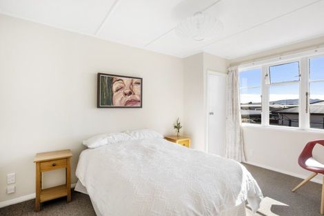 Photo of property in 120 Middleton Road, Corstorphine, Dunedin, 9012