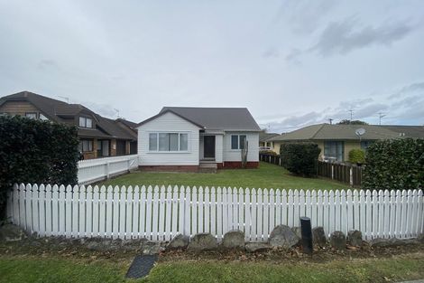 Photo of property in 290 Great South Road, Papakura, 2110