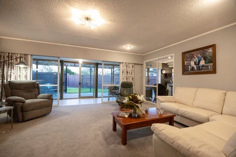 Photo of property in 12 Caulfield Place, Awapuni, Palmerston North, 4412