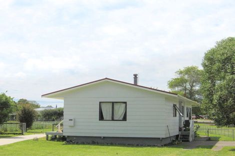 Photo of property in 12 Gore Street, Tolaga Bay, 4077