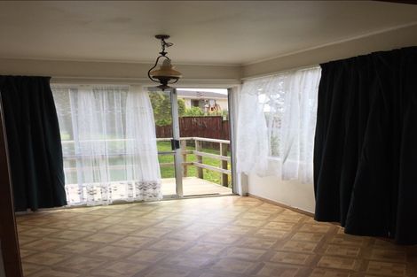 Photo of property in 77 Solar Road, Glen Eden, Auckland, 0602