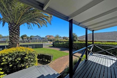 Photo of property in 51 Poaka Avenue, Dinsdale, Hamilton, 3204