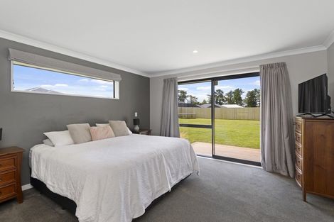 Photo of property in 6 Merino Crescent, Kirwee, 7571