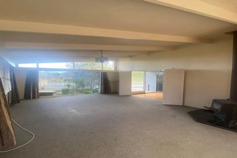 Photo of property in 16 Bentley Avenue, Glenfield, Auckland, 0629