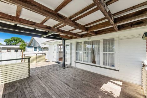Photo of property in 62 Waipani Road, Te Atatu Peninsula, Auckland, 0610