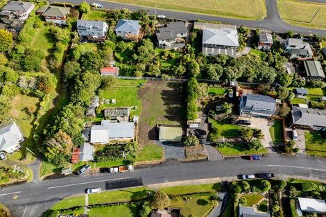 Photo of property in 11 Queen Street, Brighton, Dunedin, 9035
