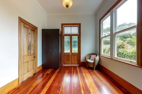 Photo of property in 145 Glenmore Street, Kelburn, Wellington, 6012