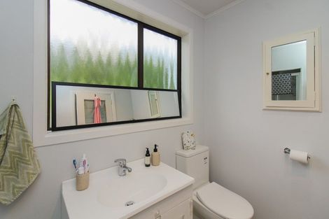 Photo of property in 1 Sidlaw Street, Strathmore Park, Wellington, 6022